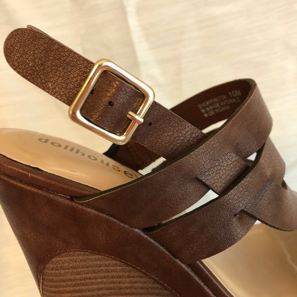 Dollhouse Wedges - Picture 5 of 8